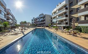 Apartamentos c/ piscinas a 240m do mar Floripa-SC ADC